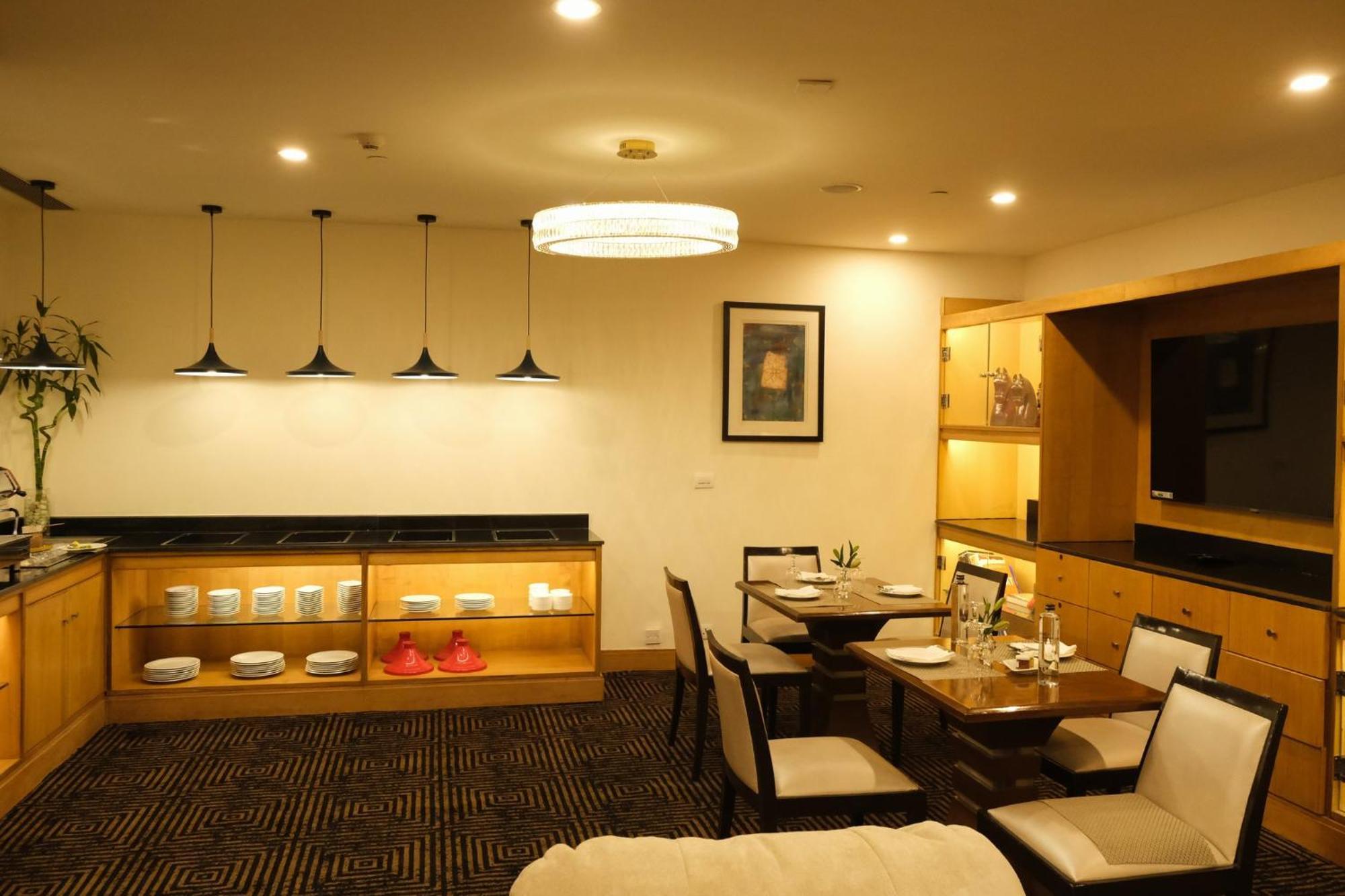 Crowne Plaza Today Gurugram By Ihg Gurgaon Exteriör bild