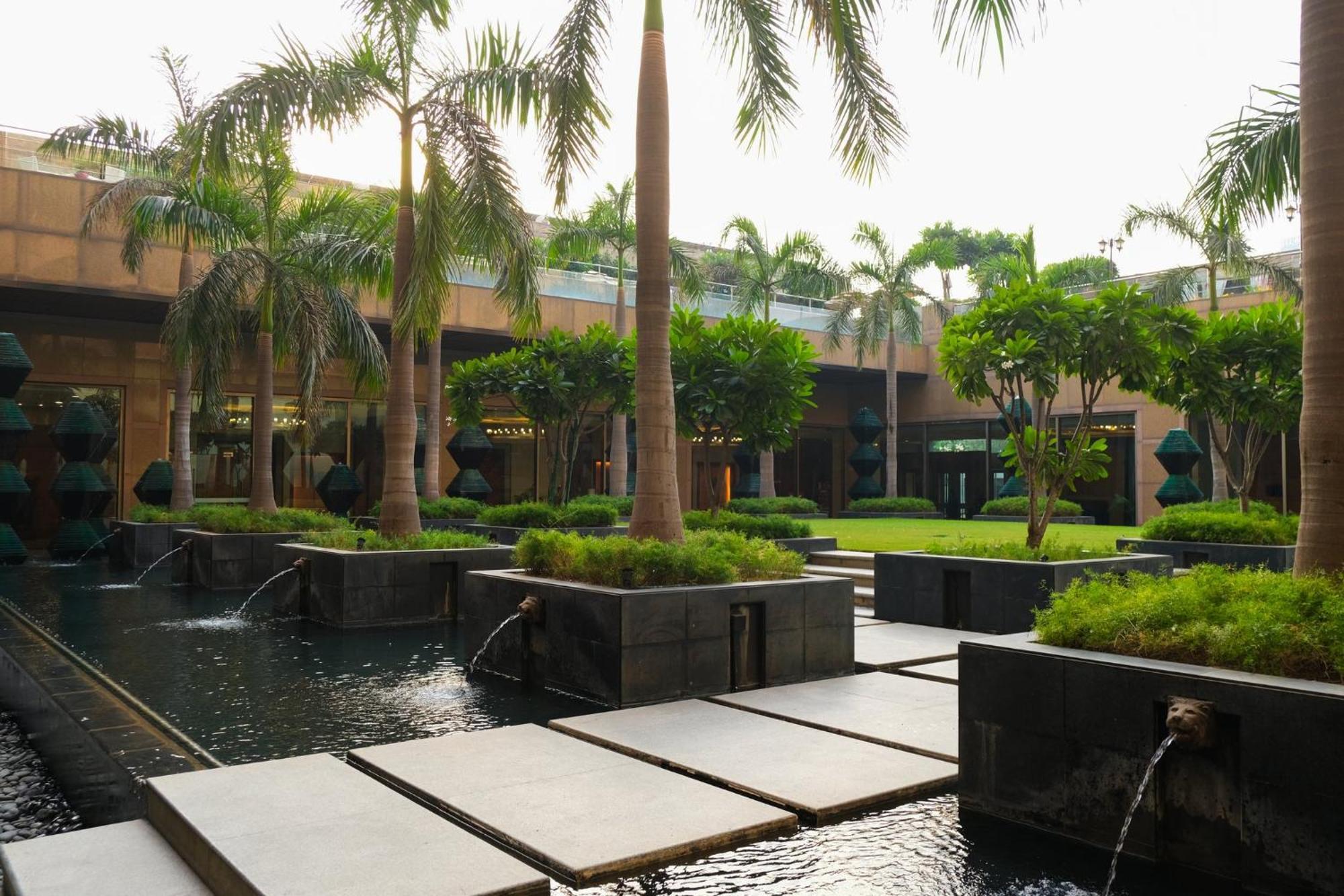 Crowne Plaza Today Gurugram By Ihg Gurgaon Exteriör bild