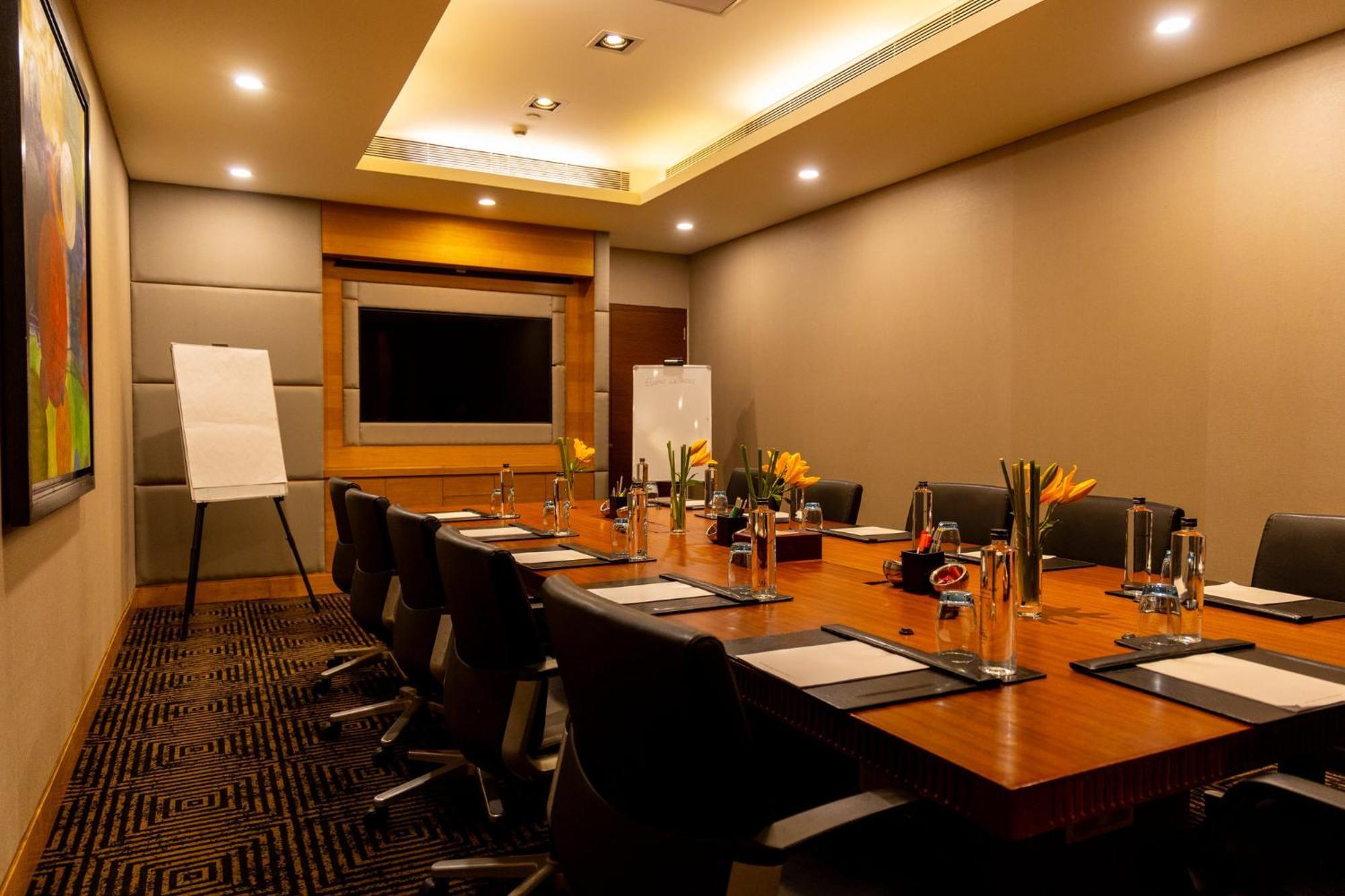 Crowne Plaza Today Gurugram By Ihg Gurgaon Exteriör bild